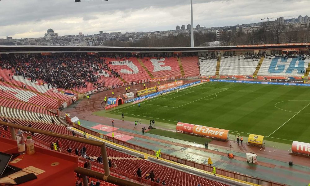 VREME KVARI SPEKTAKL Sneg pred utakmicu pokolebao navijače, najhrabriji i najverniji su tu (VIDEO)