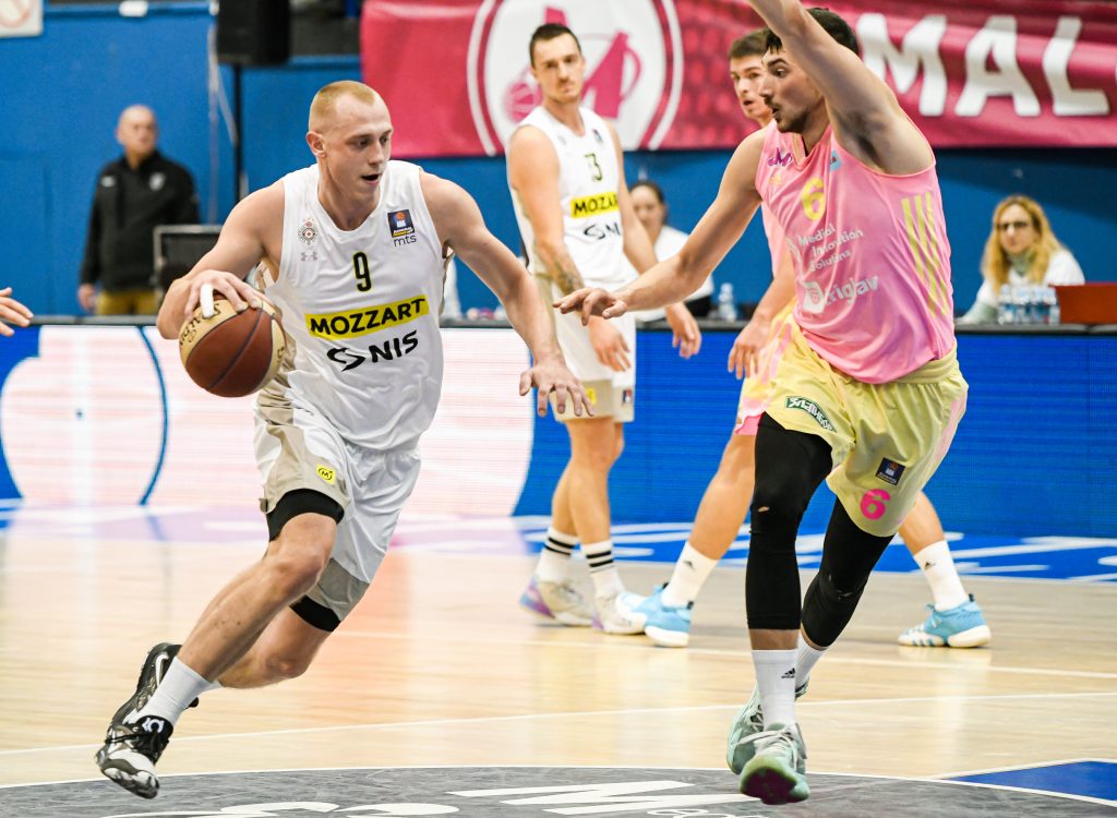 GOST U „SVOJOJ“ KUĆI Partizan se prošetao komšilukom! Mega bila prelak zalogaj za zahuktale crno-bele (VIDEO)