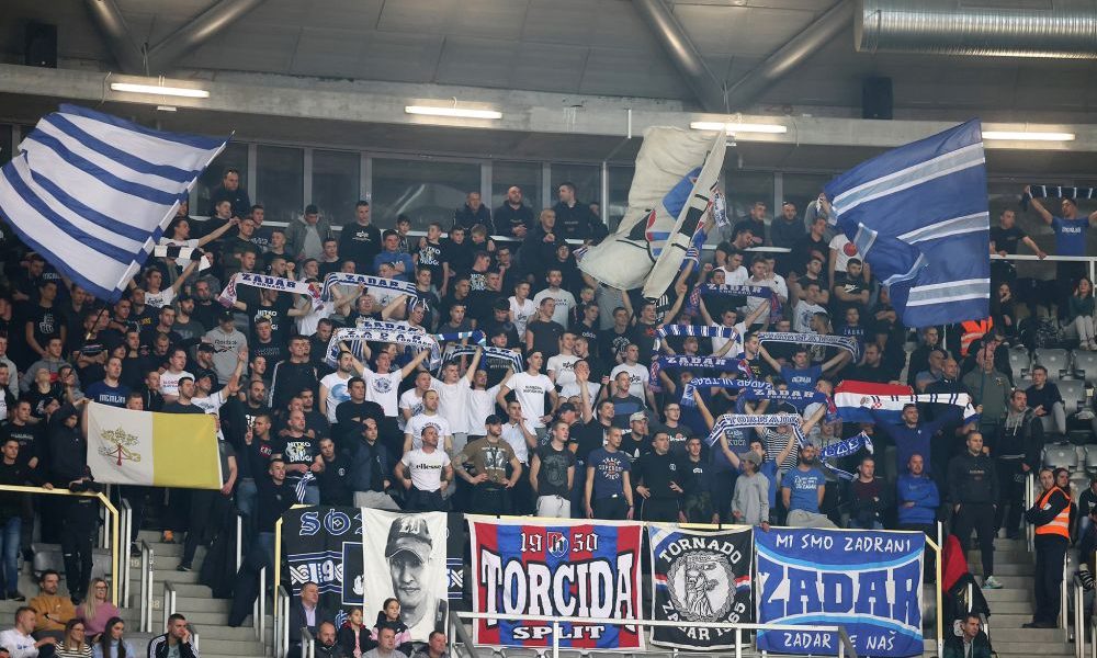 NOVI SKANDAL U ZADRU Hrvati ponovo udarili na Borjana! Jezivi transparent na utakmici sa Zvezdom (FOTO)