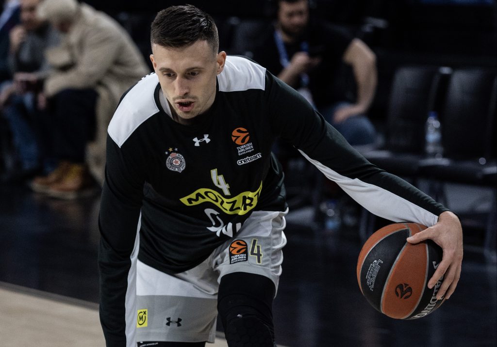 ČETVRTINA ZA ZABORAV Očajan početak Partizana u Istanbulu! Efes ponovo igra kao prvak Evrope
