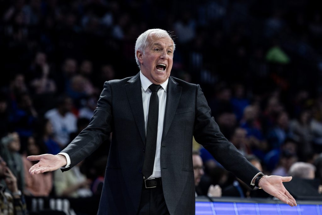 ON SE NE ZABORAVLJA Lepa scena iz Turske… Obradović se družio sa neočekivanim gostima! Zovu ga da se vrati u Fenerbahče (VIDEO)