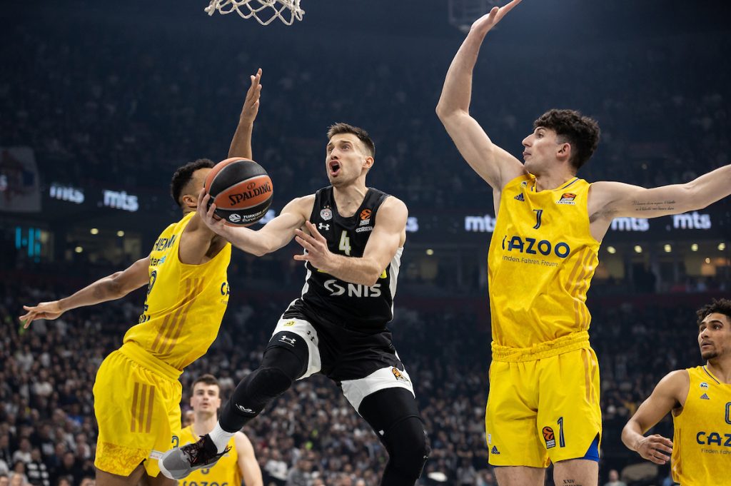 PARTIJA KARIJERE U EVROLIGI Avramović blistao, ali Obradović ne prašta! Zbog jednog poteza je bio zamenjen: Nije me zbog toga izbacio… (VIDEO)