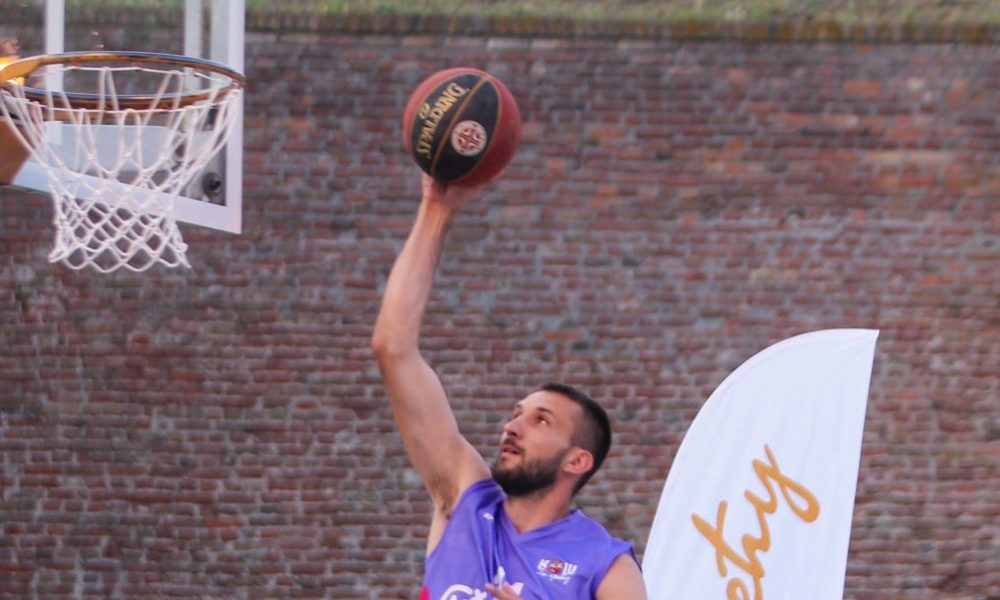 RETKO KO JE PRIMETIO Birčević na utakmici Evrokupa na čarapama imao nešto o čemu priča Srbija