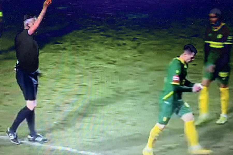 HRVATSKA Bivši napadač Hajduka drastično kažnjen… Pogledajte šta je uradio sudiji, uz žestoke psovke (VIDEO)