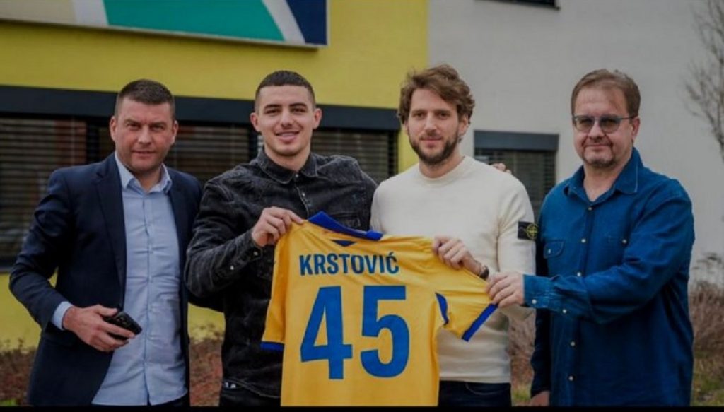 POTVRĐENO PISANJE MAXBET SPORTA Golovi doneli bivšem napadaču Zvezde novi ugovor u Slovačkoj… Uskoro transfer? (FOTO)