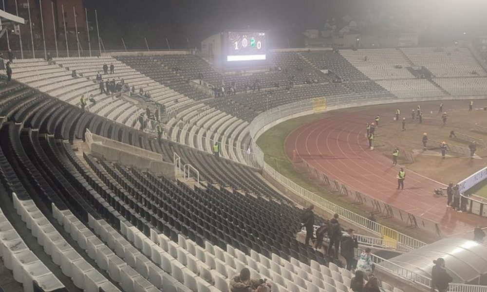 „Grobari“ napustili južnu tribinu na polovini prvog poluvremena (VIDEO)