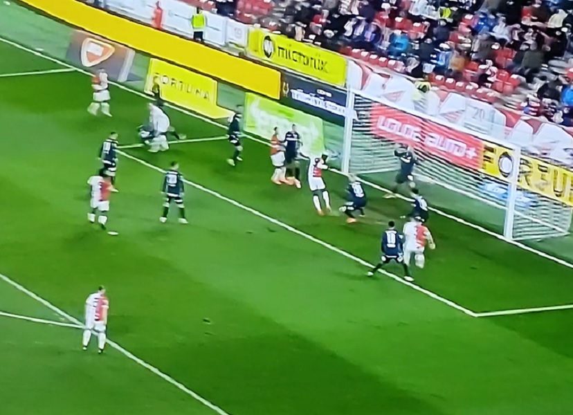U ZVEZDI TRLJAJU RUKE Dok čeka da i zvanično pojača srpskog šampiona, Nigerijac nemilice trese mreže (VIDEO)
