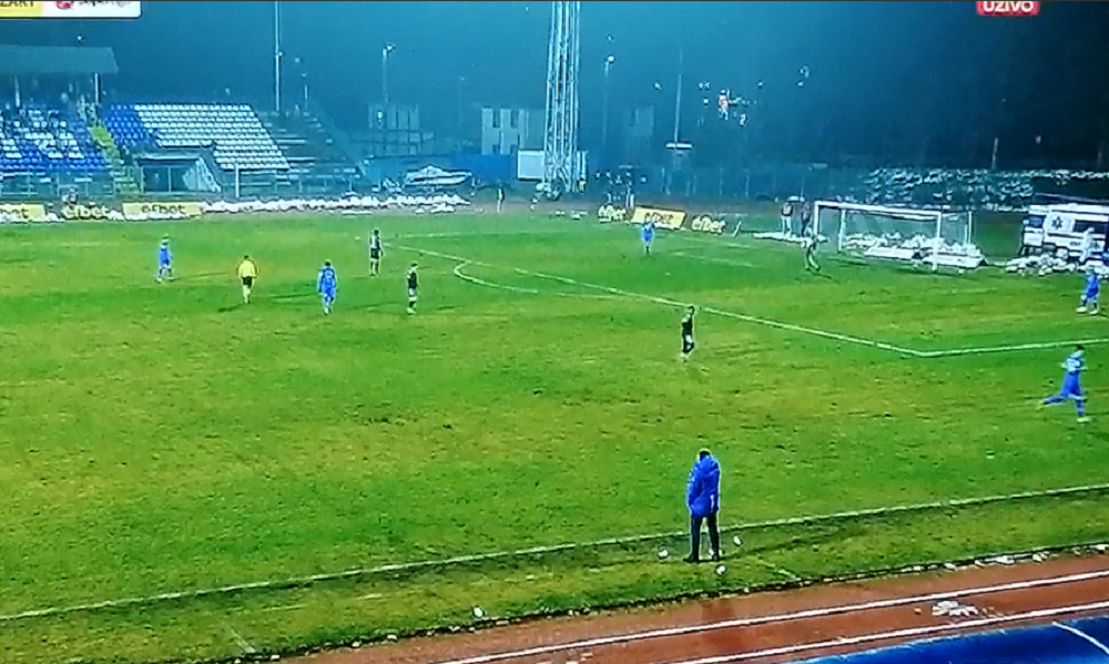 BOLAN JAUK! Golman Mladosti kolima Hitne pomoći odvezen u bolnicu (VIDEO)