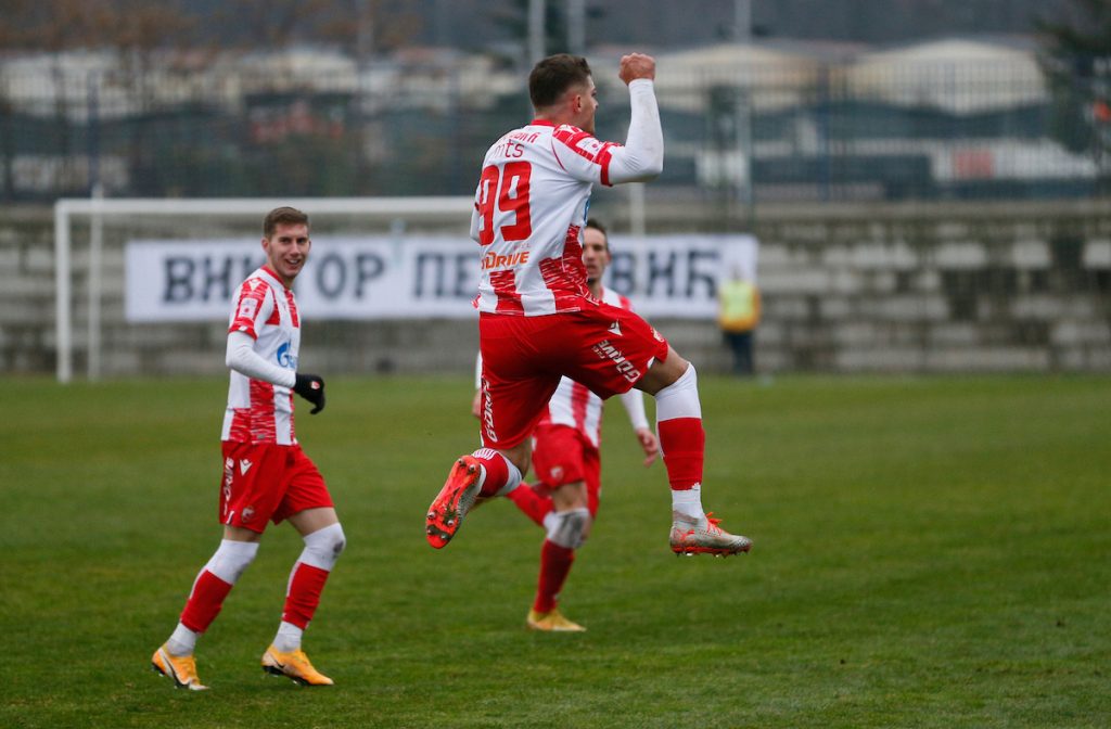 ZVEZDAŠKA JAVNOST NIJE IMALA STRPLJENJA ZA NJEGA Sada trese mreže i vodi svoj tim ka tituli prvaka! Raspituju se i velikani za njega (VIDEO)