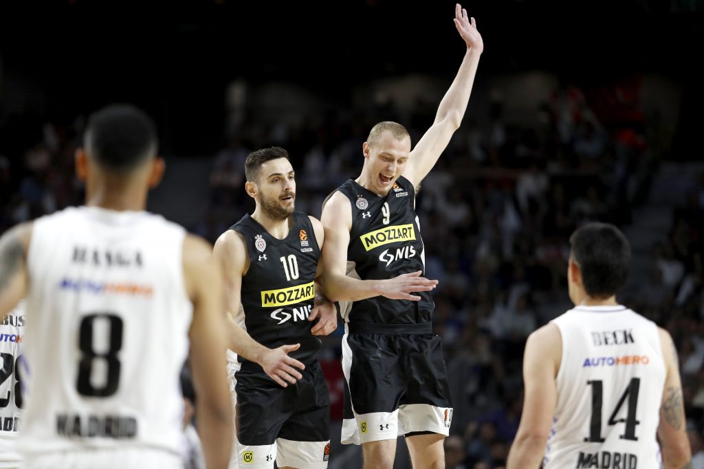 BIZARAN KRAJ Partizan na korak do Fajnal fora! Sudija prekinuo utakmicu i dodelio pobedu crno-belima! (VIDEO)