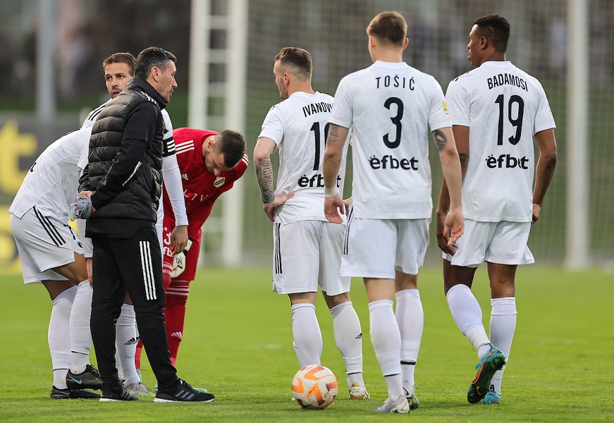 NAGRADA ZA TROFEJ Bivši trener Čukaričkog ostaje u Bugarskoj