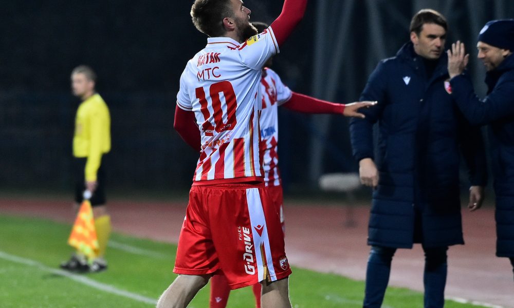 GDE NA OVU HLADNOĆU? Borjan kofom vode polio Kataija, evo kako je proslavljen 100. gol Magika (VIDEO)