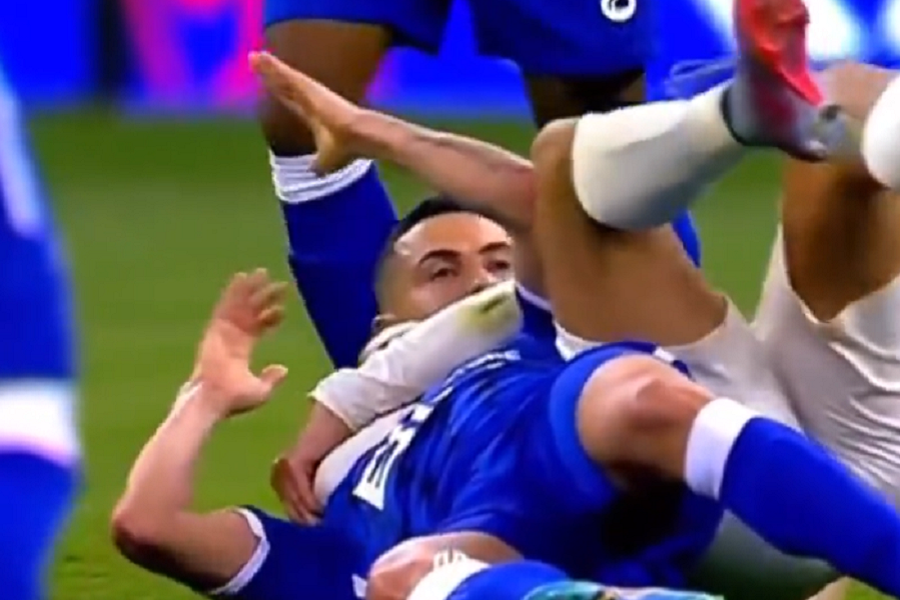 SRAMOTA Ronaldo oborio protivnika UFC zahvatom, a na skandiranje „Mesi, Mesi“ uhvatio se za… (VIDEO)