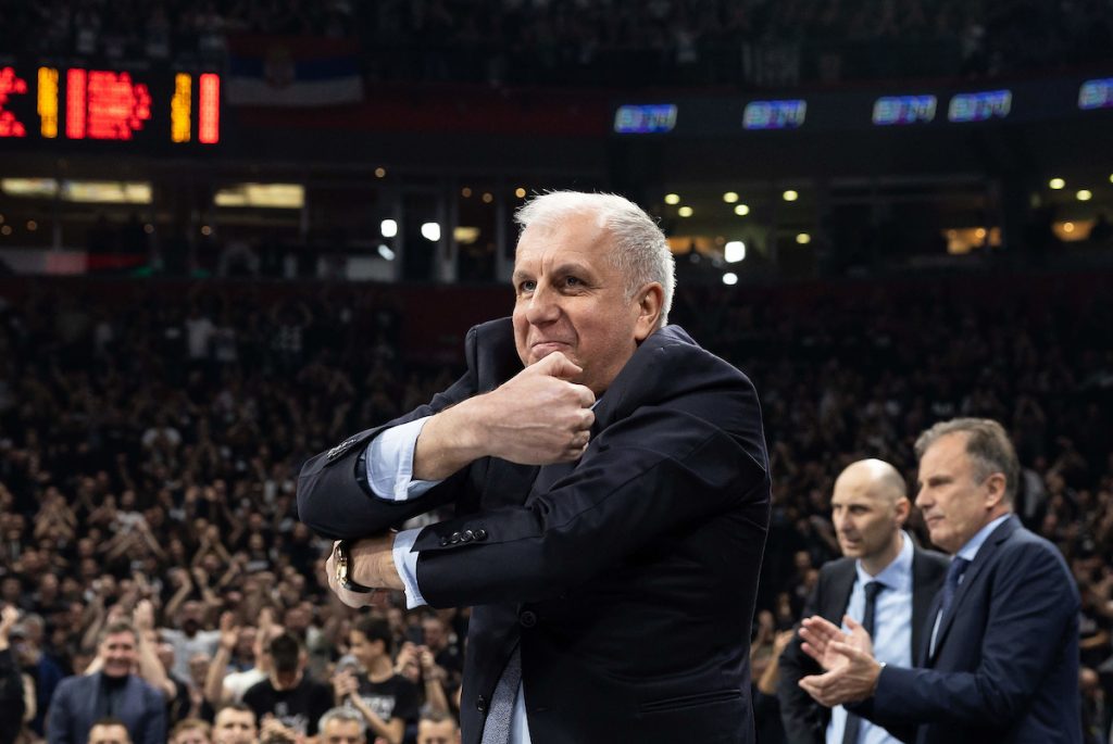 U UMU KOŠARKAŠKOG GENIJA Taktička minijatura Obradovića! Evo kako je Željko Partizanu doneo veliku pobedu protiv Reala (VIDEO)