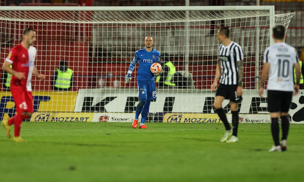 SAZNAJEMO Partizan krenuo po prvo pojačanje, na golu! Pregovori sa nekadašnjim reprezentativcem Srbije u toku! (FOTO)