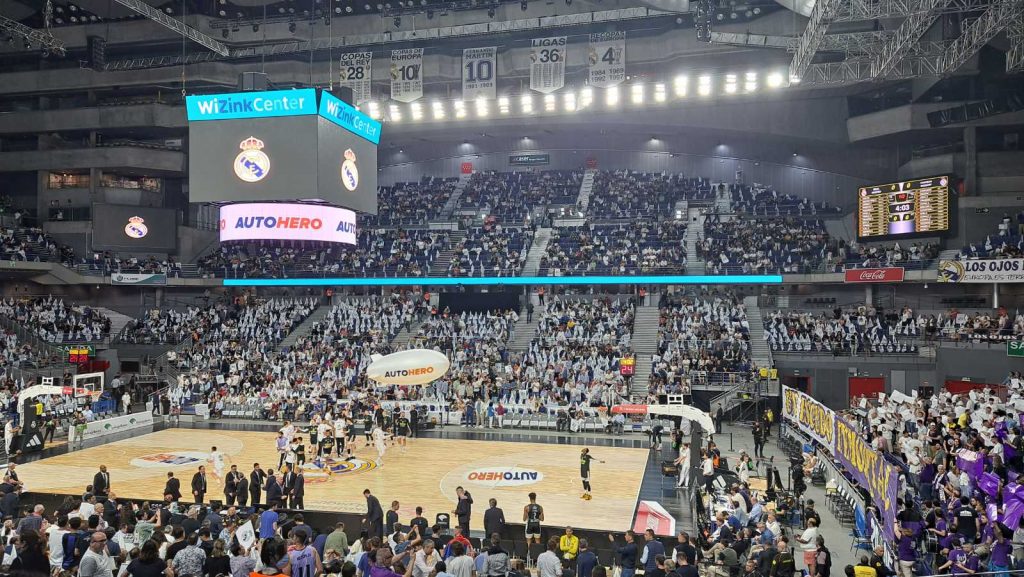 PARTIZAN IMA PODRŠKU Evo gde su smešteni „grobari“ u madridskoj hali i koliko ih ima! (VIDEO)