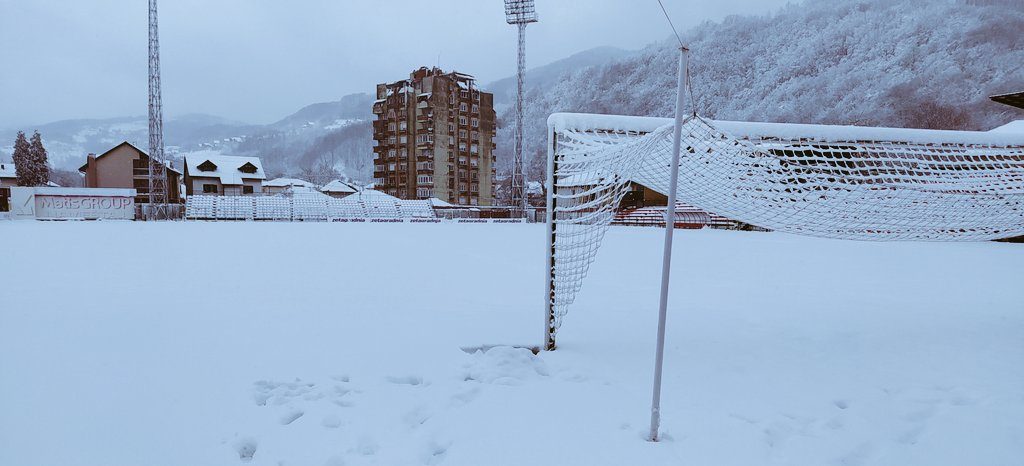 ODLOŽENE DVE UTAKMICE Sneg iznenadio superligaške klubove! Poznat novi termin odigravanja