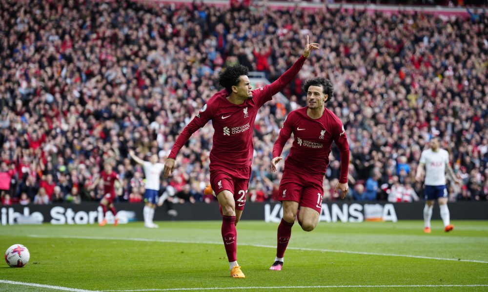 NESTVARAN MEČ NA ENFILDU Liverpul za 15 minuta samleo Totenhem, pa slavio u nadoknadi… Liga šampiona je ipak predaleko