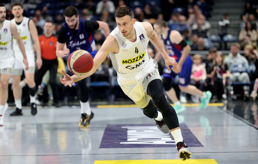 BUM, BUM AVRAMOVIĆ Ovako je Partizanov bek slomio otpor Igokee! Pogledajte njegove najbolje poteze (VIDEO)