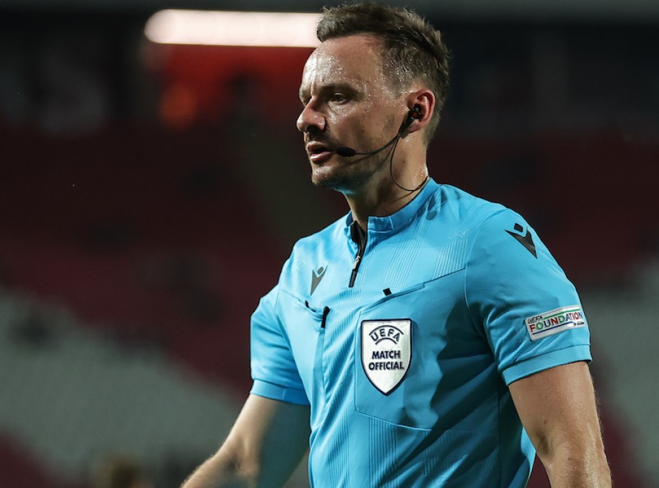 HAOS U GRČKOJ Trebalo je da sudi derbi u borbi za titulu, ali je Poljak došao pijan i nestao! Sudio Zvezdi i Partizanu!