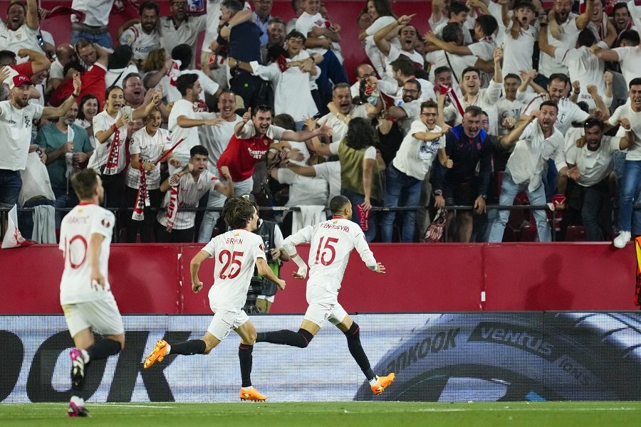 LA LIGA En Nesiri doneo pobedu Sevilji, na tribinama i Toti, a Okampos imao neprijatnost (VIDEO)