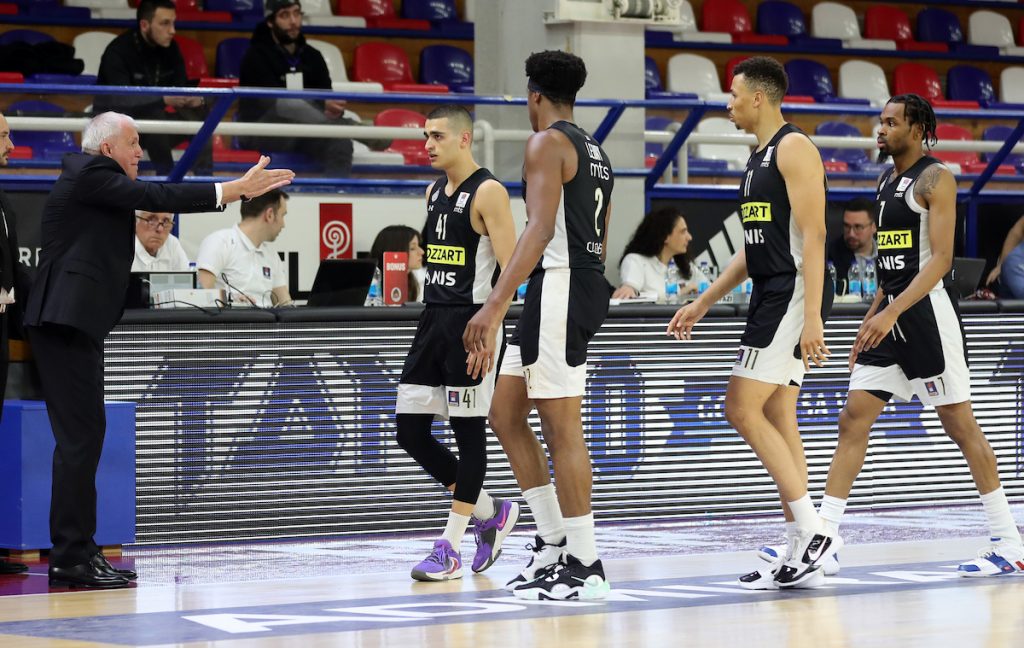 TEŠKO, ALI NE I NEMOGUĆE Partizan misli na „domaće“… Crno-beli hoće da vrate još jednog igrača!