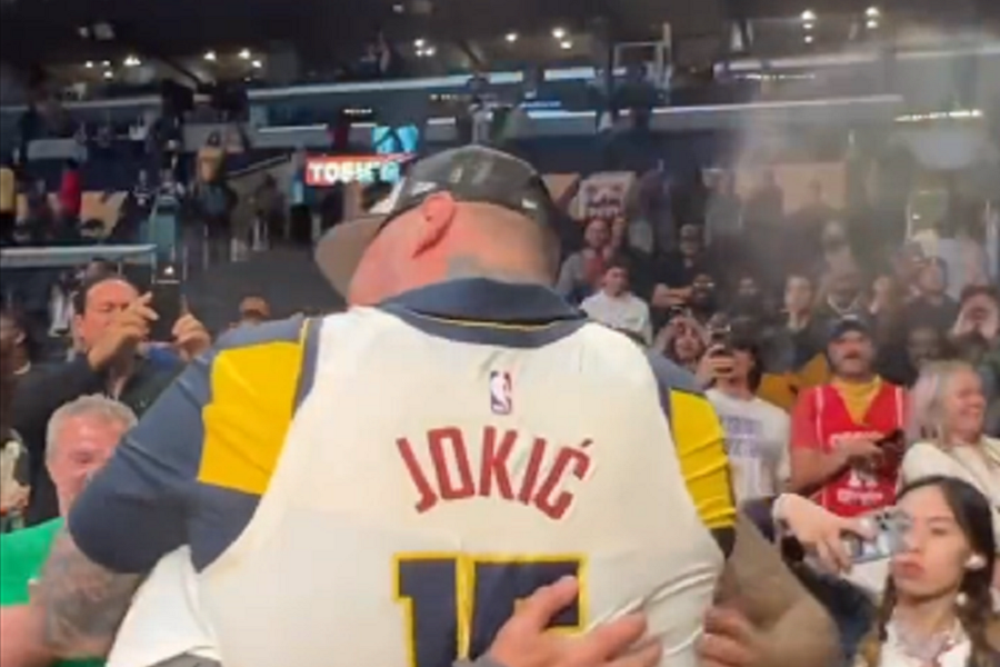 PONOVO U AKCIJI Braća Jokić imali novu „žrtvu“… Sve je propraćeno osmehom (VIDEO)
