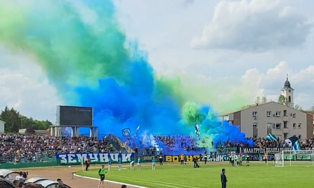 SPEKTAKL Ovako nikada nije bilo na utakmici nižih liga! Pogledajte kakva je atmosfera u Zemunu (FOTO+VIDEO)
