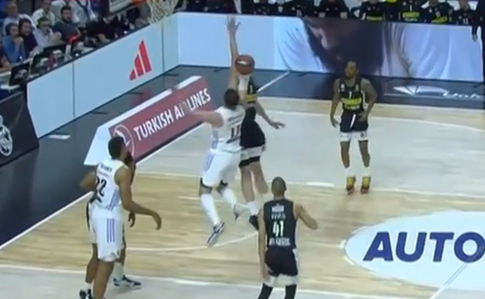 KAKVA BLOKADA Smailagić „zalepio“ Hezonju! Partizan dominira u Madridu! (VIDEO)