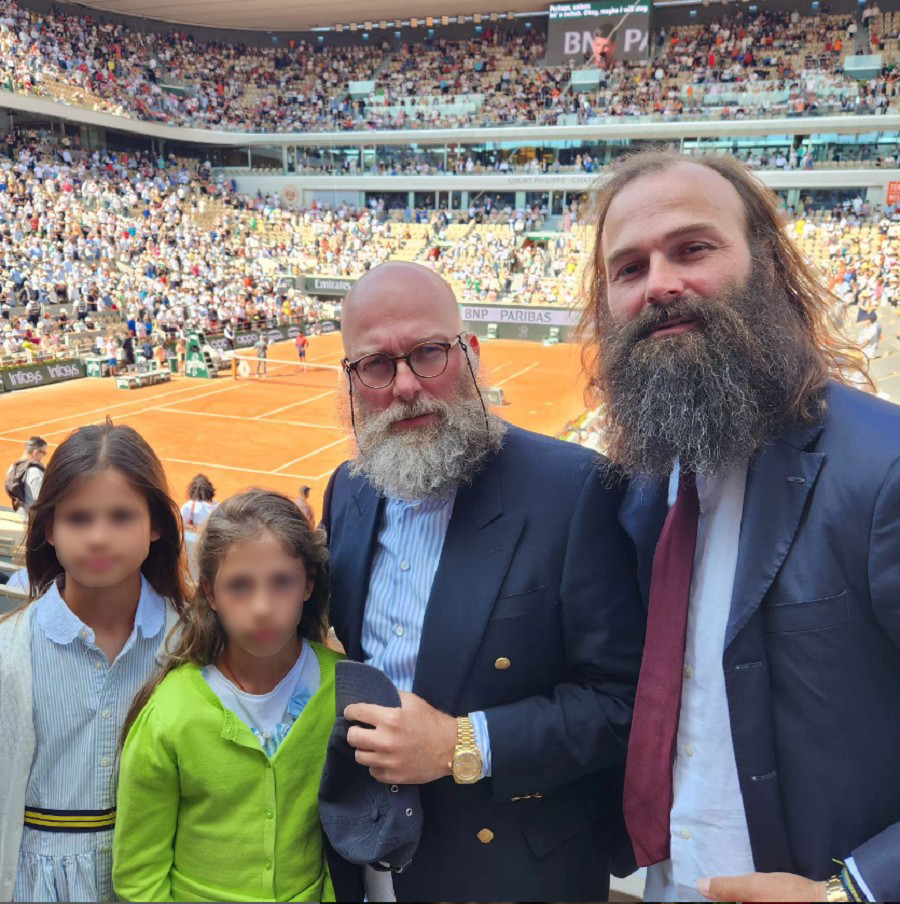 NEPREPOZNATLJIV Ovo je naš bivši fudbalski reprezentativac! Pustio bradu „do kolena“… (FOTO)