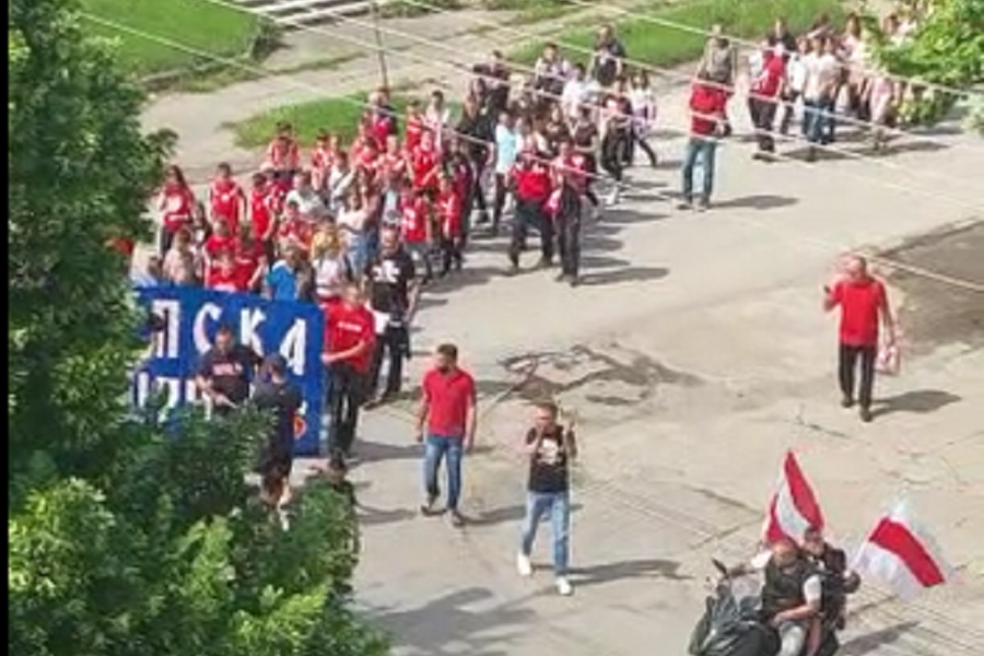PROSLAVA TITULE „Delije“ iz Srpske Crnje prve krenule ka „Marakani“ (VIDEO)