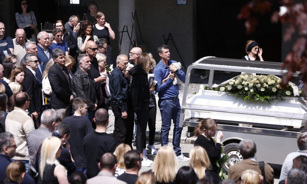 GROMADA Oglasio se Kobiljski posle ubistva kćerke u OŠ „Vladislav Ribnikar“… Poruka slama srce