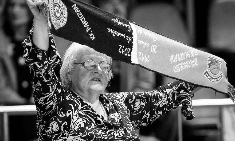 SUZE NA OČI Milka Džikić pre smrti donirala novac Partizanu