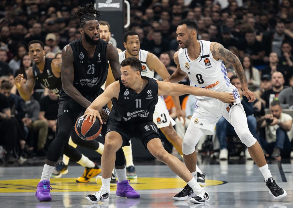 PARTIZAN SE PRATI ŠIROM EVROPE I SVETA Crno-bele u sezoni za nama gledalo 345 miliona ljudi, samo je jedan klub ispred (FOTO)