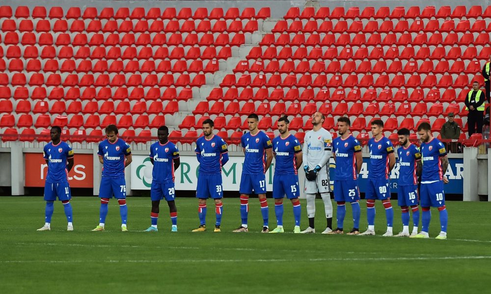 MINUT ĆUTANJA Tužna slika na početku treninga fudbalera Zvezde (FOTO)