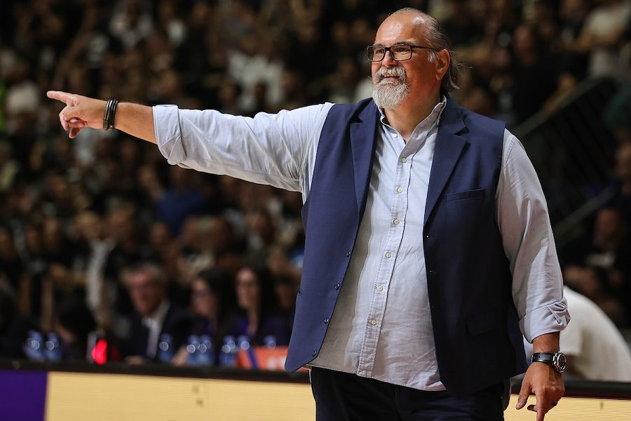 FIBA LIGA ŠAMPIONA Džikić se bori za pehar, igrači zaplakali kada su čuli tužnu vest (VIDEO)