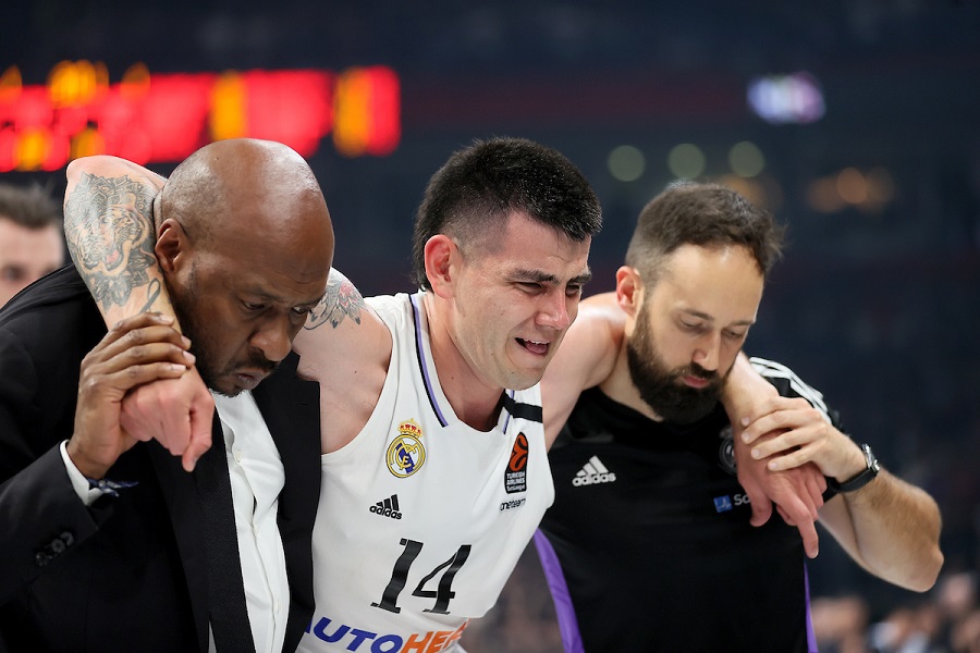 Trener Real Madrida izuzetno zabrinut posle povrede Deka (VIDEO)