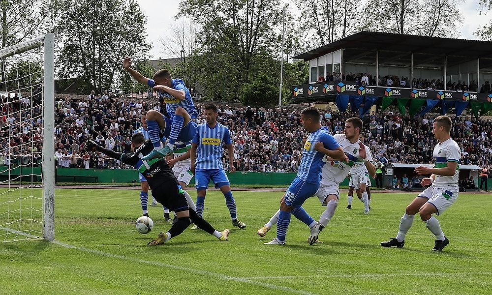 SRPSKI DERBI DANA Supergolgeter rešio Zemun… „Romantičari“ izdržali s desetoricom i sada su lideri (FOTO+VIDEO)