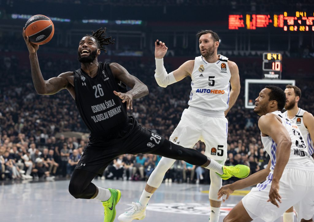 SPORTSKI I LJUDSKI Partizan prvi čestitao Realu na osvajanju evropske krune