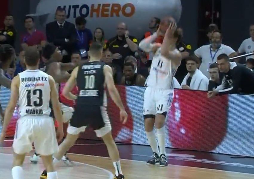 OVO JE ODLUČILO Hezonja dao trojku, ali da li je gazio liniju? Društvene mreže bruje o njegovom pogotku (VIDEO)