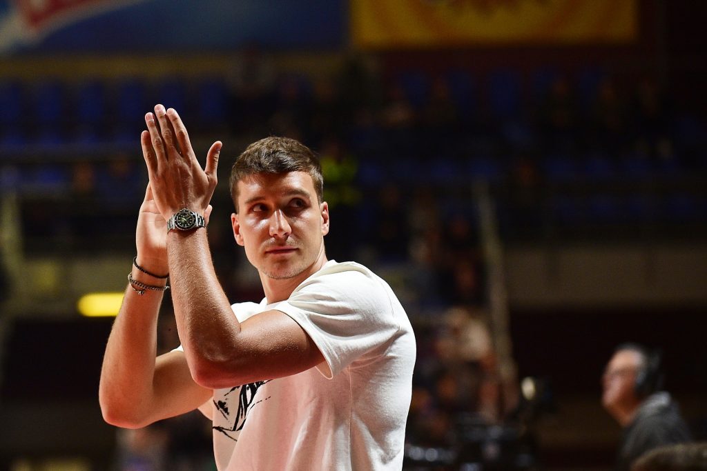 ODUŠEVIO „GROBARE“ Bogdanović gledao poraz u „Pioniru“, pa otkrio da li će da se vrati u Partizan! (VIDEO)