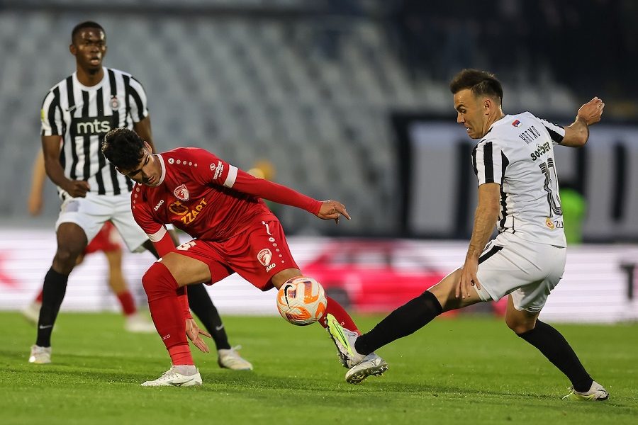 PARTIZAN – RADNIČKI 1923 Golovi u završnici prvog dela na obe strane… Ori se „Uprava napolje“ (VIDEO)