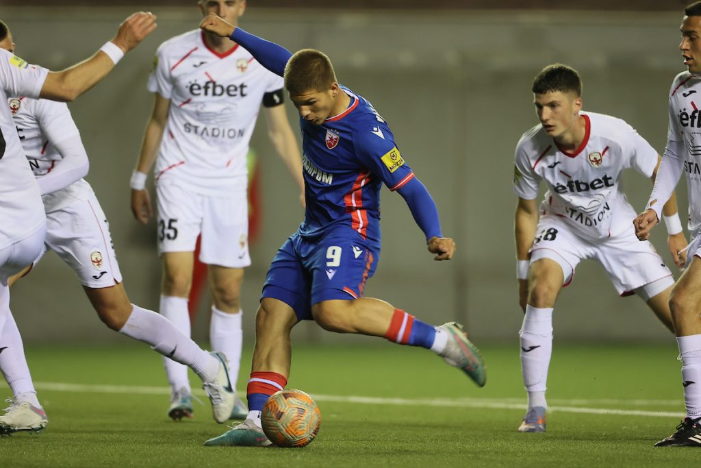 „GORI“ OD ŽELJE Zvezdino dete do prvenca u Superligi – 2:0 na „krovu“! (VIDEO)