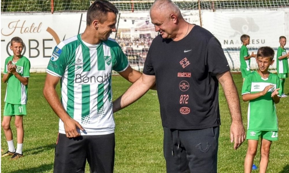 POSETA RODNOM KRAJU Nemanja Maksimović uživa u druženju sa decom Loznice (FOTO)