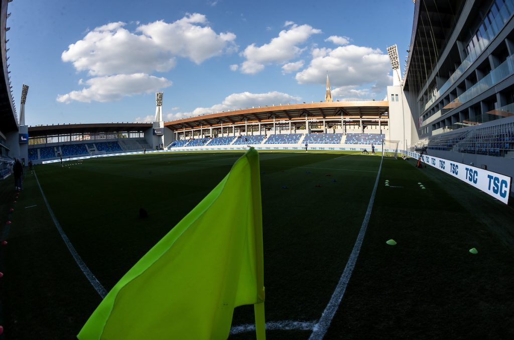 PROBLEM ZA TSC Ako se UEFA „ne umilostivi“, vicešampion Srbije bi mogao da se seli u inostranstvo!