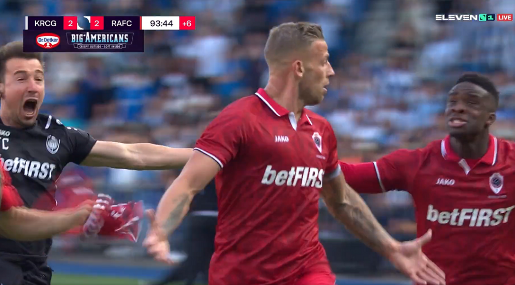 ZA INFARKT Kakav kraj prvenstva… U pet minuta tri kluba bila šampioni! Najluđi epilog u 21. veku!