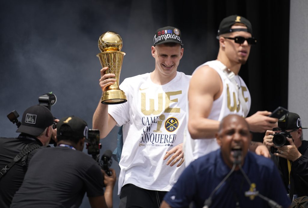 PRESEDAN U AMERICI Jokić neće na prijem kod Bajdena!
