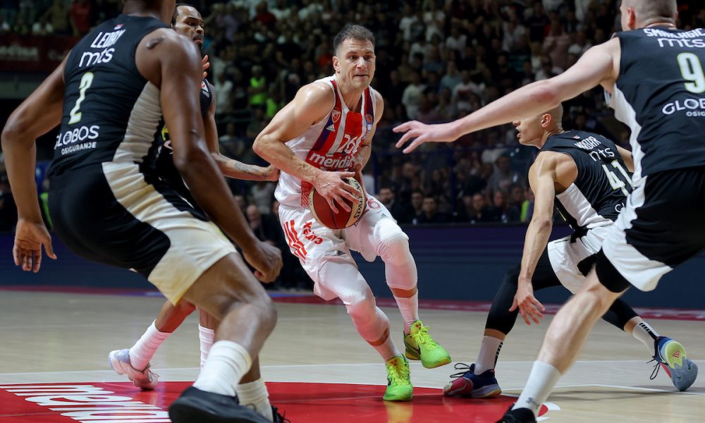 PRETPONOĆNA BOMBA Kažnjeni Crvena zvezda i Partizan pred četvrtu utakmicu