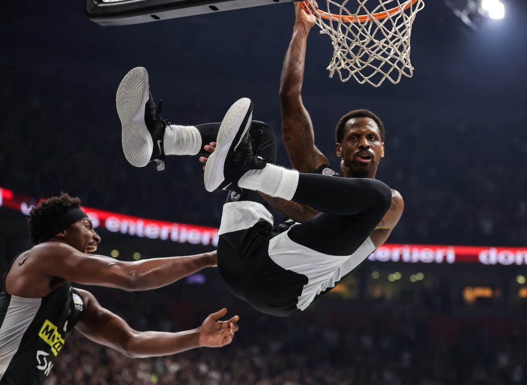 MAJSTORICA POLUFINALA Partizan pred 15.000 navijača pregazio Ljubljančane! Na redu je finale, ali kada će da bude igrano? (VIDEO)