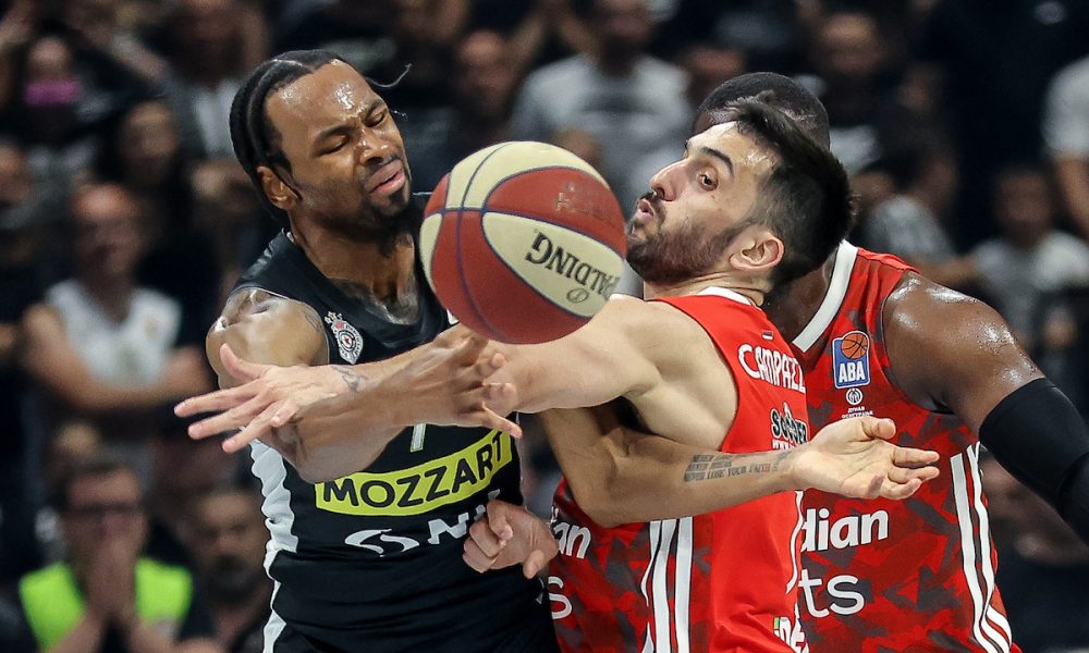 KAMPACO BOLJI OD PANTERA Real srušio Barsu, junak je nekadašnji košarkaš crveno-belih